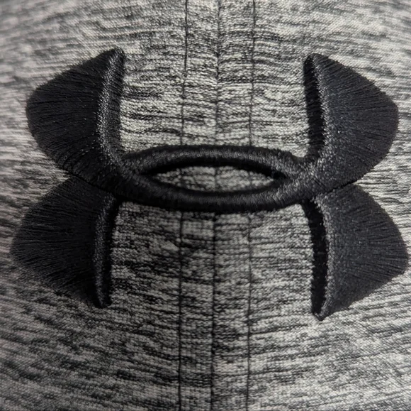Under Armour Men's Heathered Flexfit Hat - Picture 6 of 6